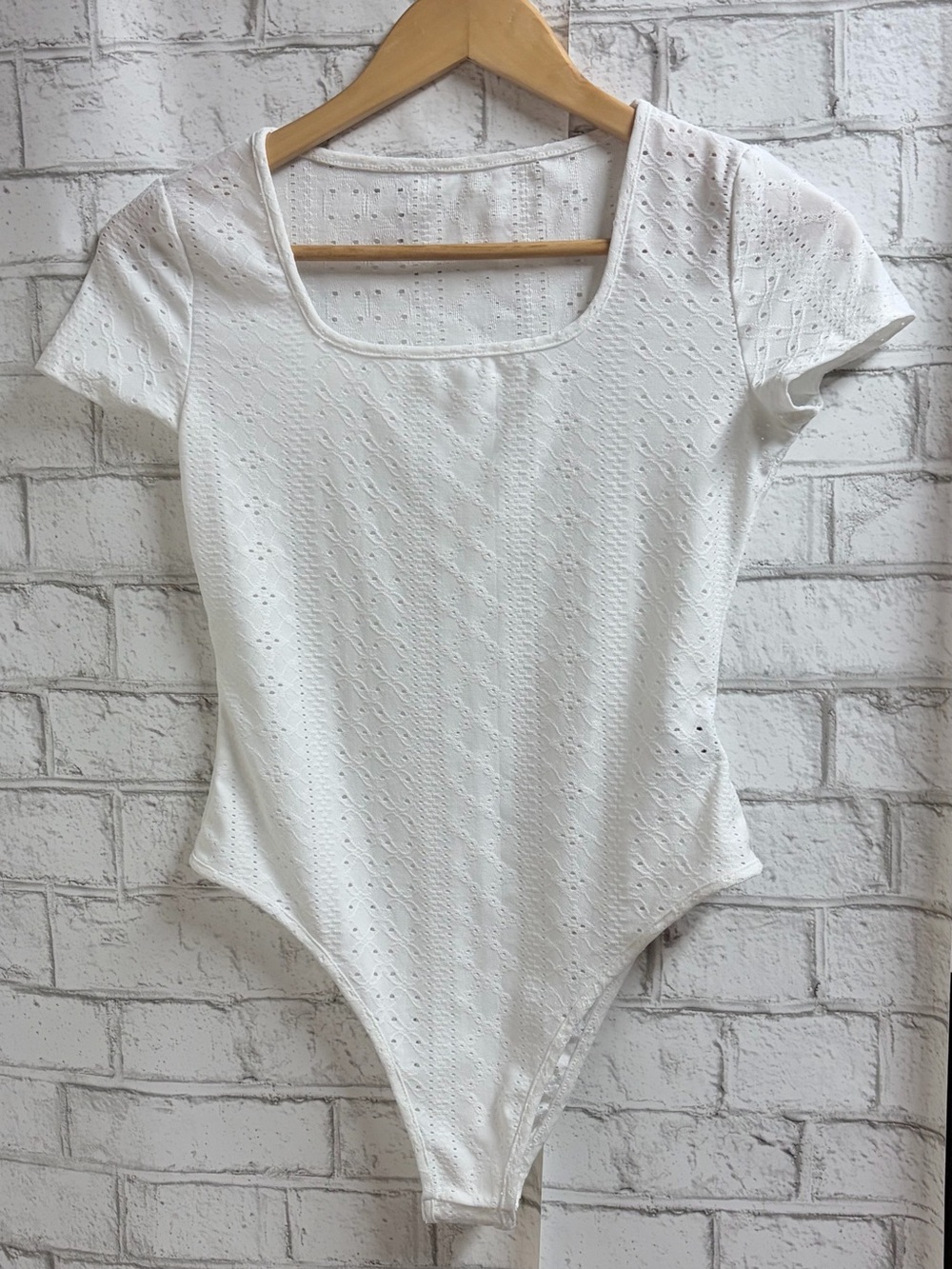 SHEIN White Eyelet Square Neck Short Sleeve Bodysuit